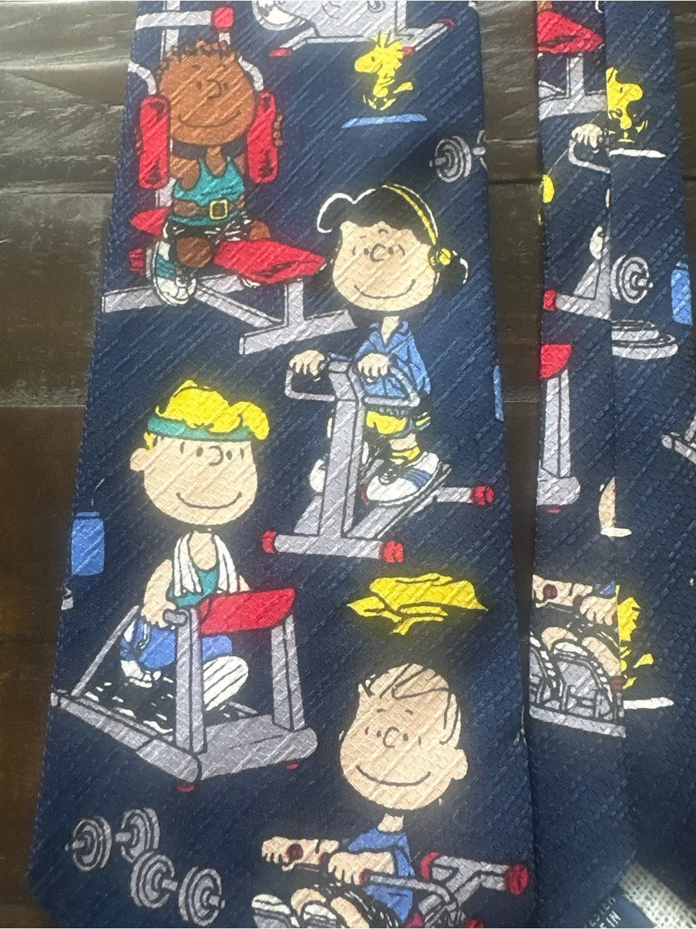 Vintage Peanuts Snoopy Charlie Brown Gym Workout Necktie